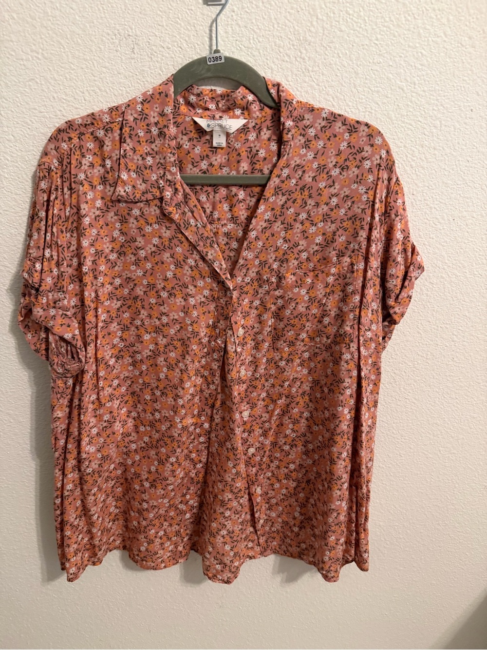 Market & Spruce Coral Floral Button-Down Top